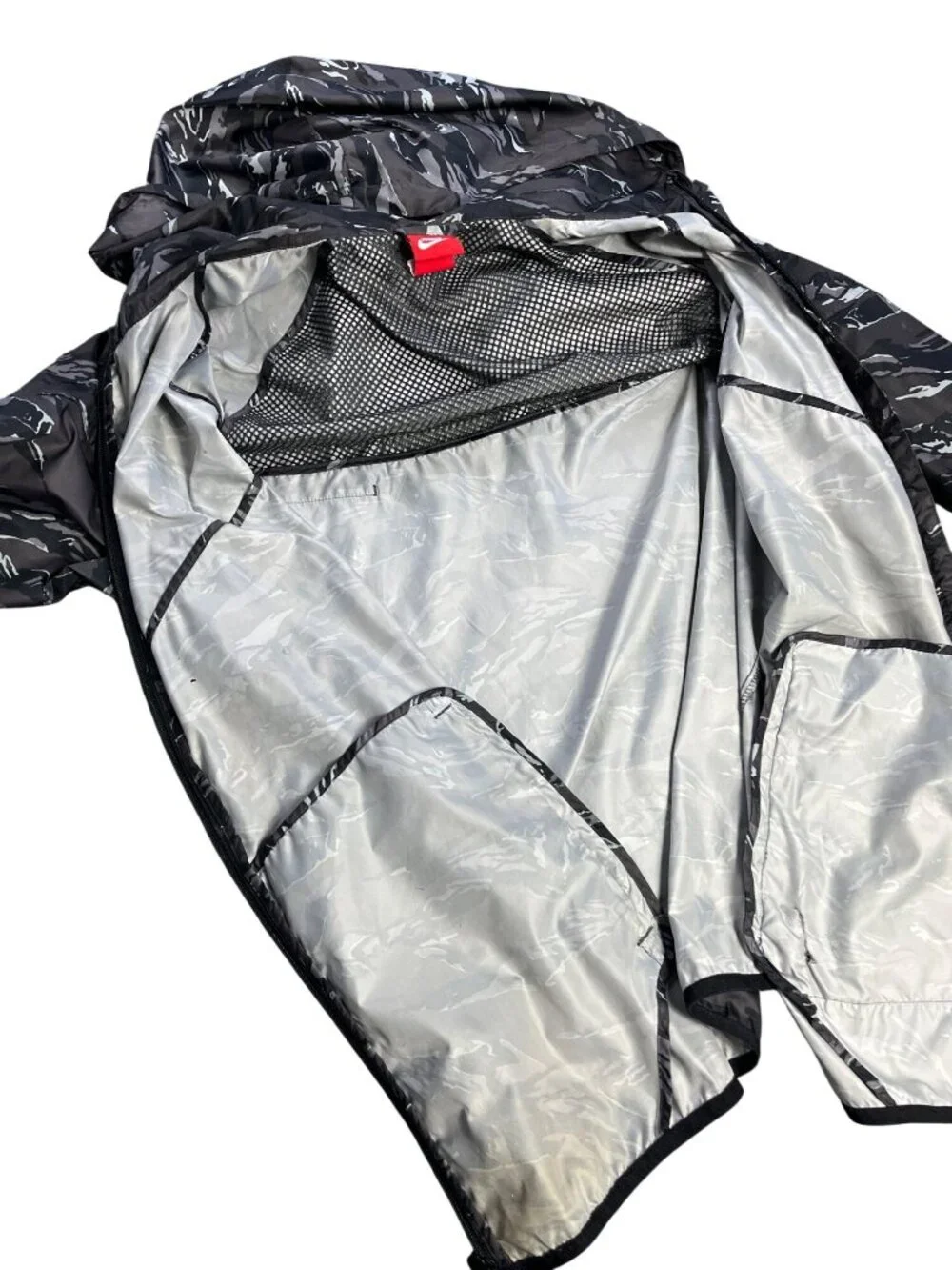 Nike Mens Camo Hooded Windbreaker Jacket L Black & Gray Polyester Small rip